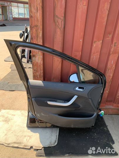 Дверь передняя левая Пежо 308 Peugeot 308