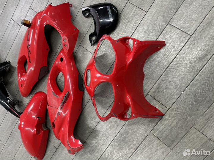 Пластик Suzuki sv400