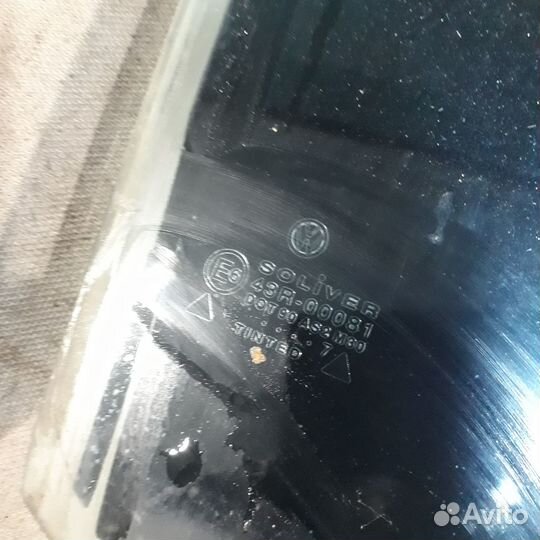 Стекло двери боковое Фольксваген Пассат Б5