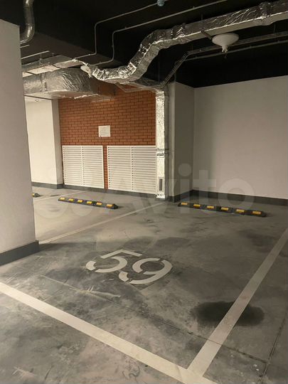 Машиноместо, 14 м²