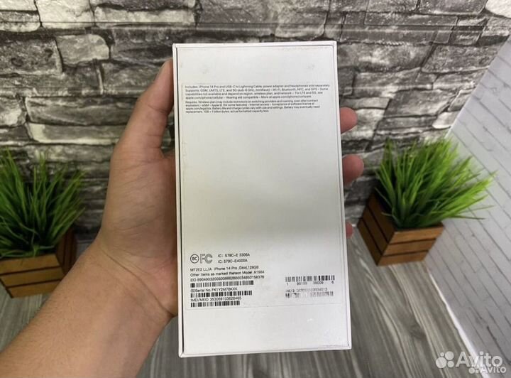 iPhone xr в корпусе 14 pro 128 гб белый