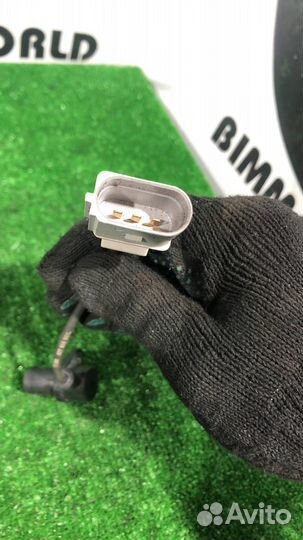 Датчик коленвала Volkswagen Phaeton 3D1 2004