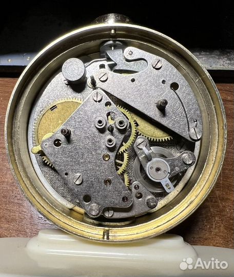 Часы будильник СССР Восток глобус