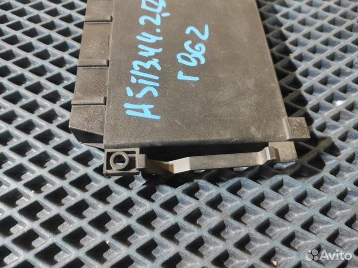 Блок управления парктрониками Mercedes-Benz