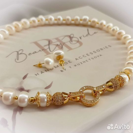 Колье-чокер из натурального жемчуга и пусеты