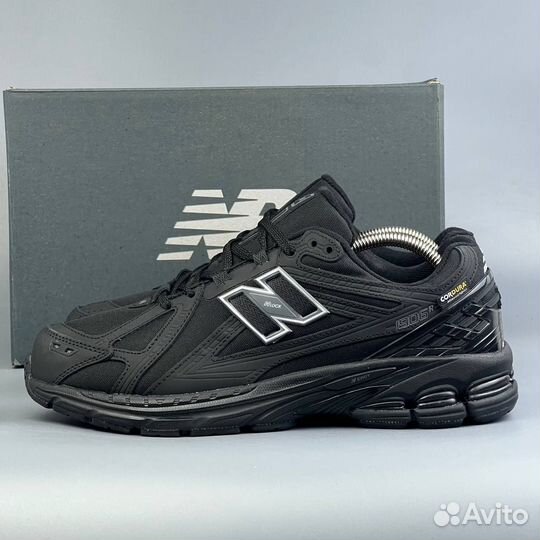 Кроссовки New Balance 1906 Corura зимние