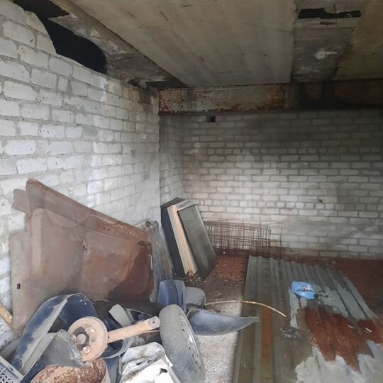 Гараж, > 30 м²