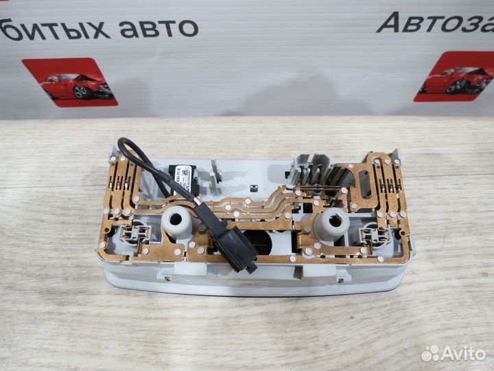 Плафон салонный Volkswagen Polo