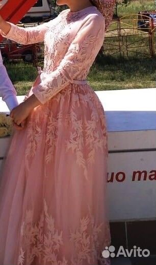 Вечернее платье