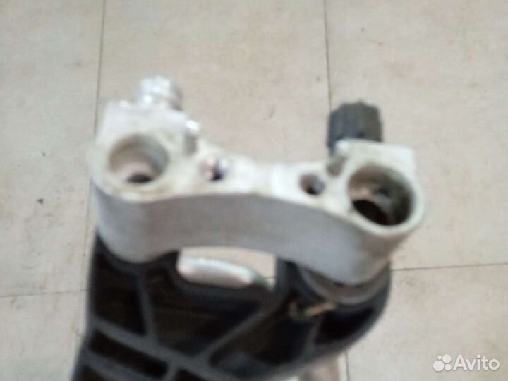 Трубка кондиционера на BMW X5 E70