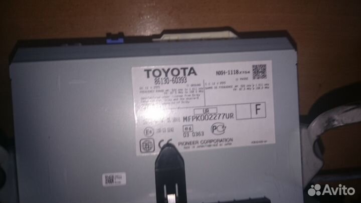 Lexus LX 570 (штатная магнитола)