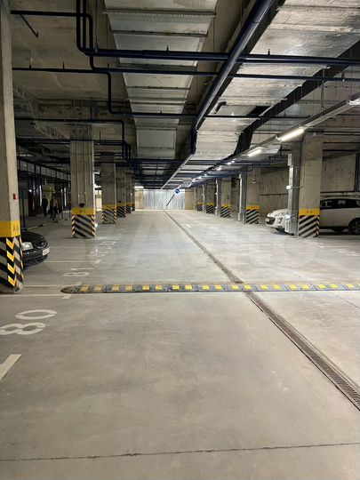 Машиноместо, 13 м²