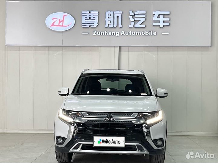 Mitsubishi Outlander 2.4 CVT, 2021, 45 000 км