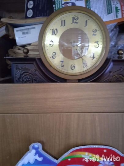 Продаю часы