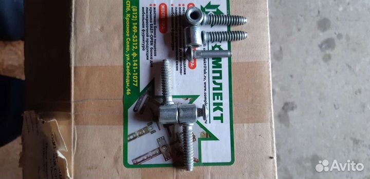 Петля ввертная оконная пвв 2-82