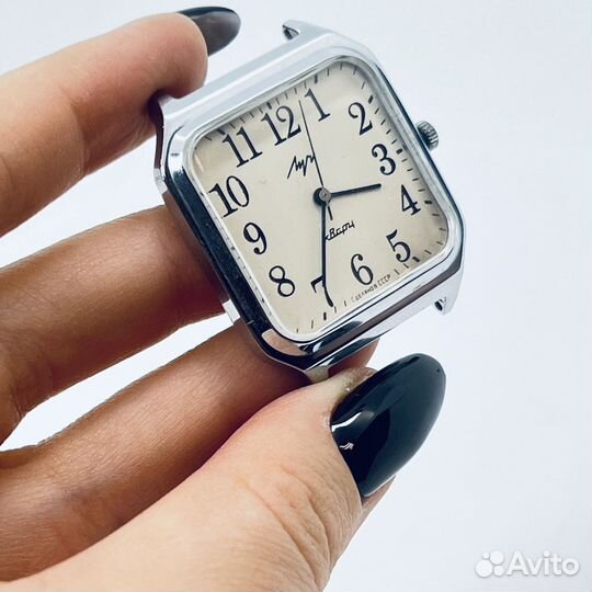 Часы СССР Луч Кварц 2356