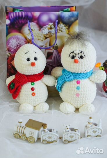 Снеговик из плюшевой пряжи