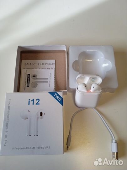 Беспроводные наушники apple airpods