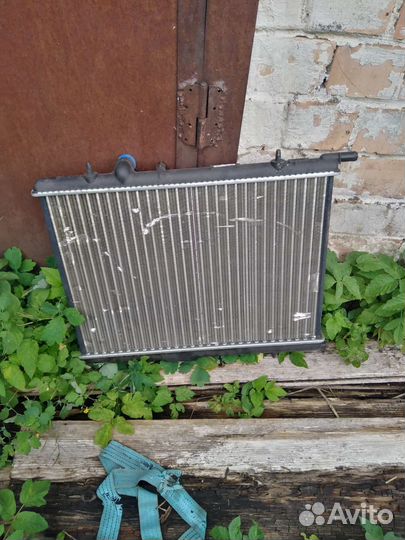 Радиатор охлаждения пижо 307