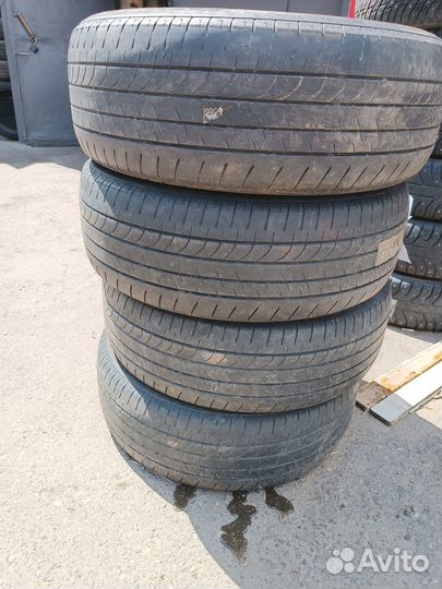 Bridgestone Dueler H/L 33A 235/55 R20 102V