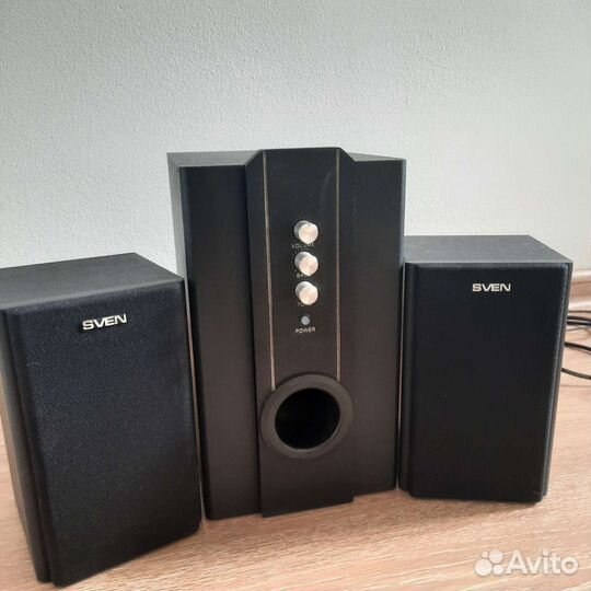 Акустическая система 2.1 Sven sps-820