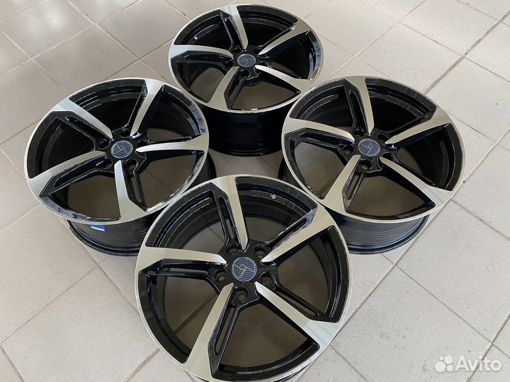 Литые диски R18. Vorsteiner 5/114,3 облегченные