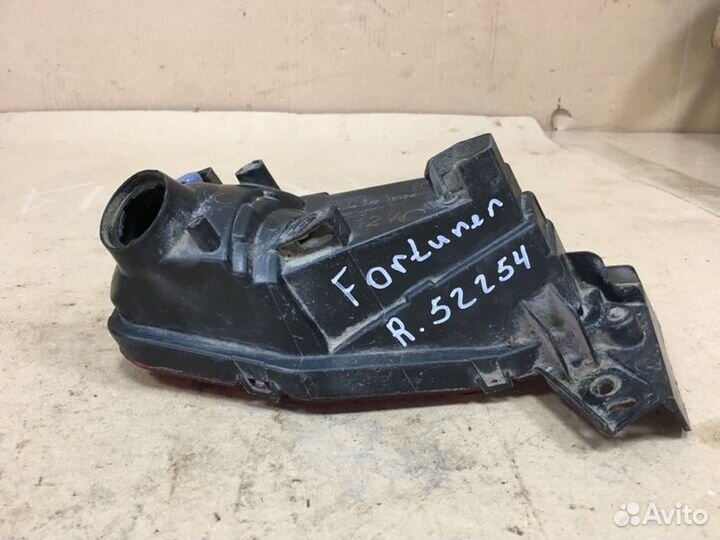 Протифотуманный фонарь задний правый Toyota