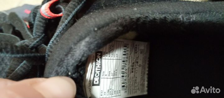 Кроссовки женские