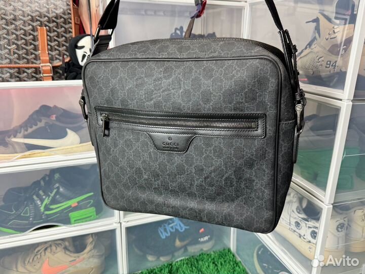 Gucci Black GG Supreme Coated Canvas Messenger Bag