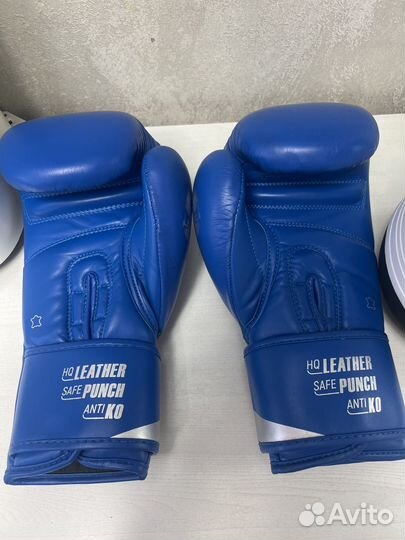 Боксерские перчатки 10 oz clinch синие