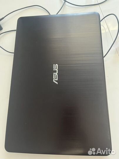 Ноутбук asus