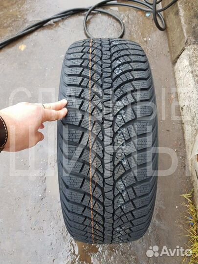 Kumho WinterCraft WP71 255/45 R18 103V