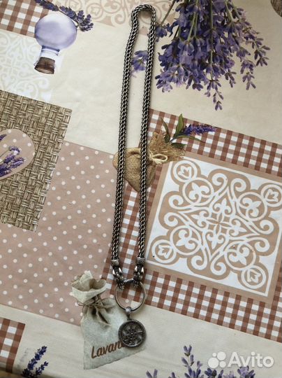 Серебряная цепочка с подвеской