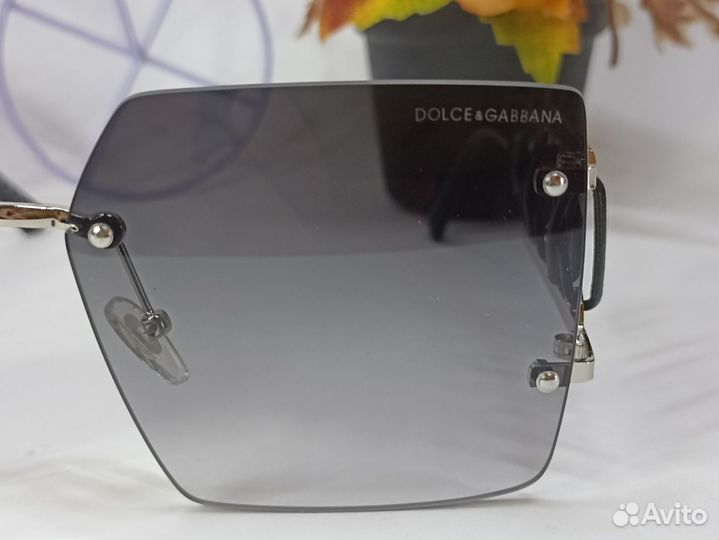 Солнцезащитные очки женские DG 0070