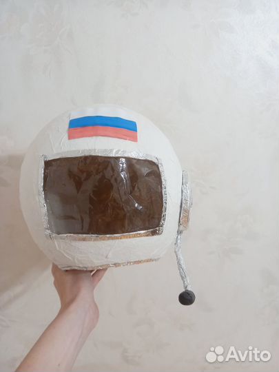 Поделка ко дню космонавтики/космос в наличии