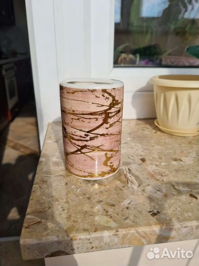 Подставка под щетки, пасты