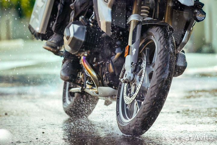 Моторезина Michelin 120 70 17 Road 6