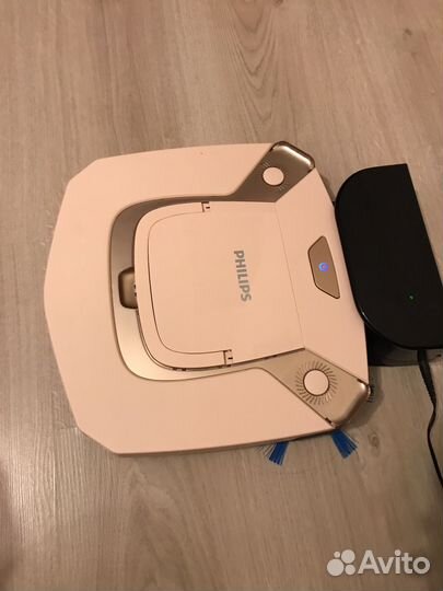 Робот пылесос philips