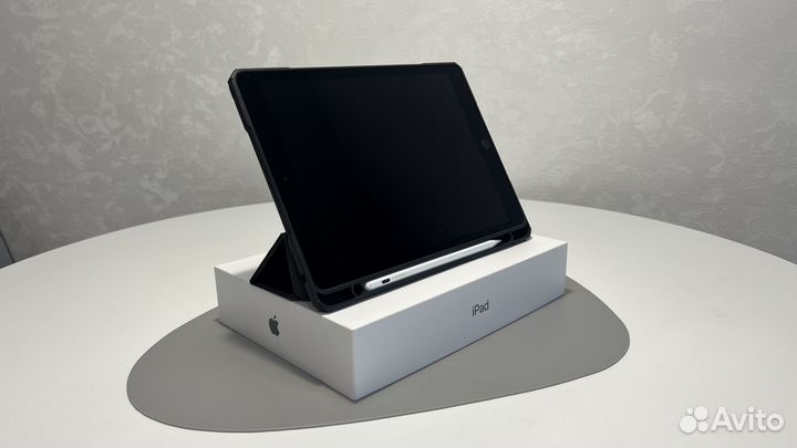 iPad 32gb wi-fi + sim (8 gen), 2021