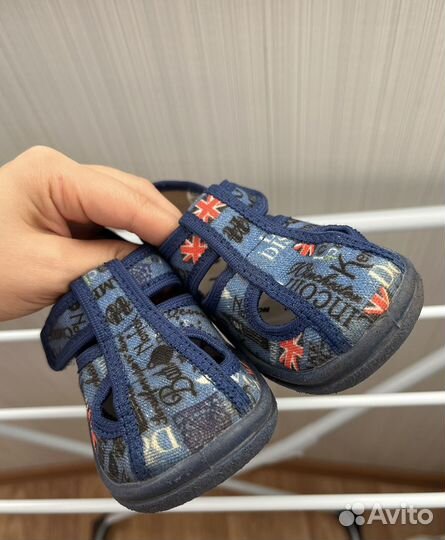 Сандалии для мальчика 24