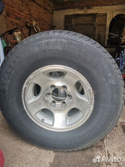 Nokian Tyres Hakkapeliitta LT2 285/75 R16