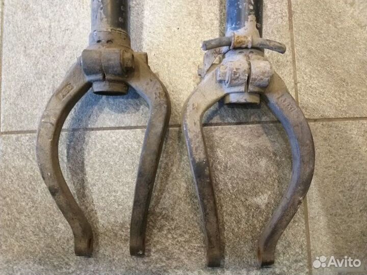 Амортизаторы передние Hyundai Sonata 5