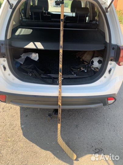 Клюшка хоккейная