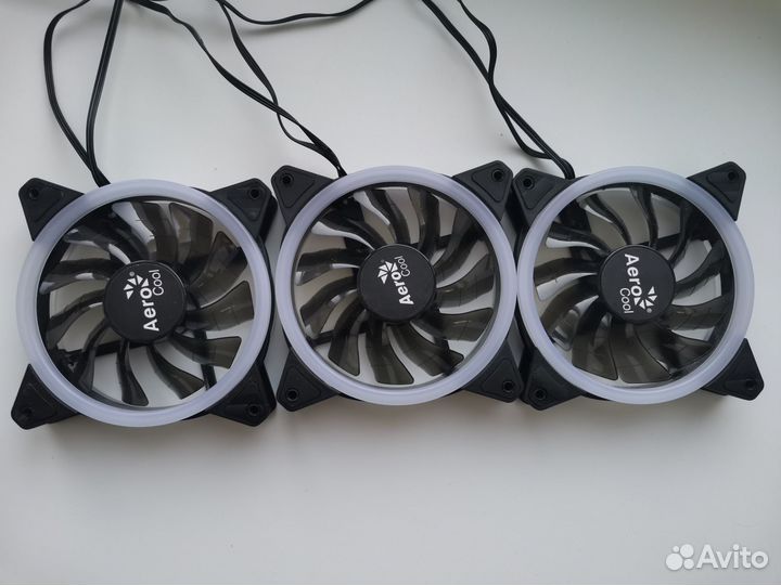 Вентиляторы Aerocool Rev RGB