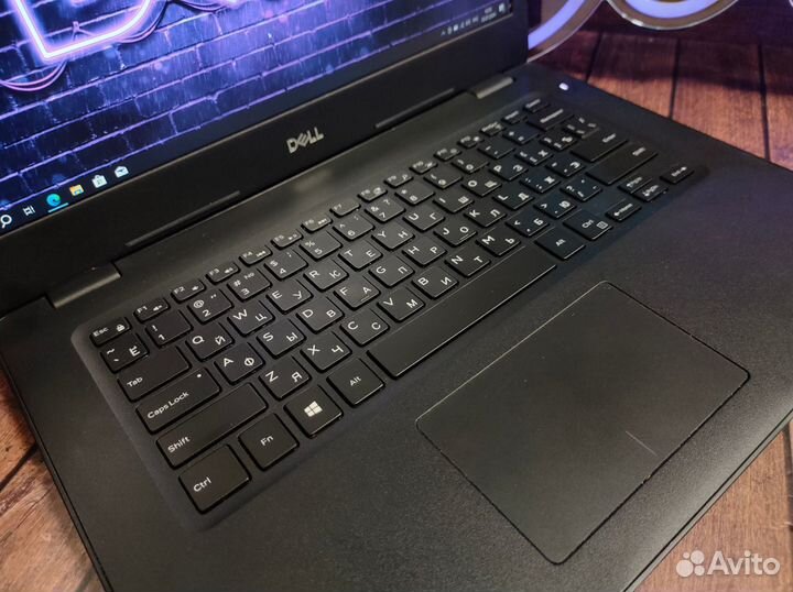 Мощный dell i3-7020 / 8 RAM / SSD 256