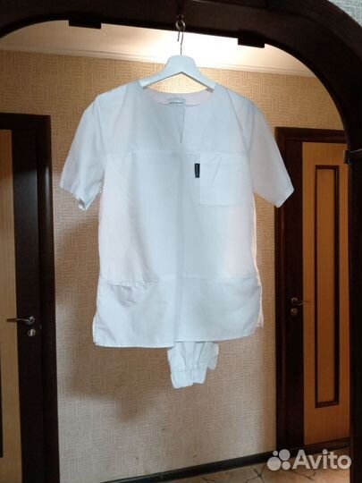 Костюмы медицинские