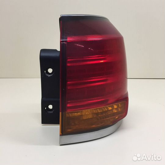 Б/У Б/У Фонарь задний наружный правый 8155160880