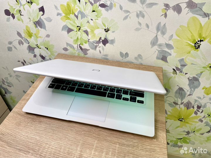 Ноутбук Irbis nb140