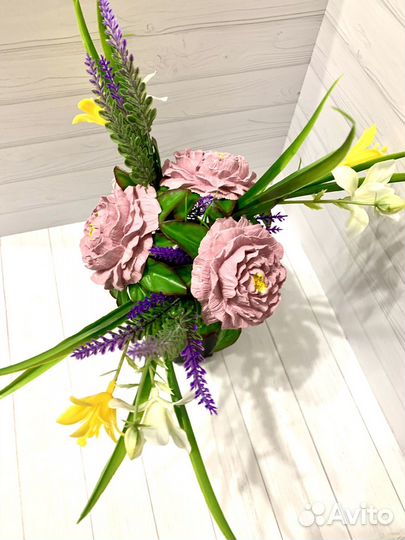 Букет и ваза из гипса