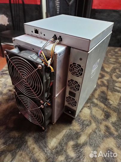 Avalon Miner A1126 pro 60 Th/s